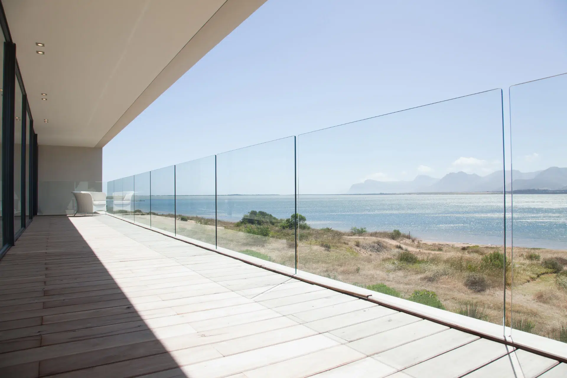 VLX 120 Glass Railing System in Miami, FL | Hale Windows Miami - detail 1